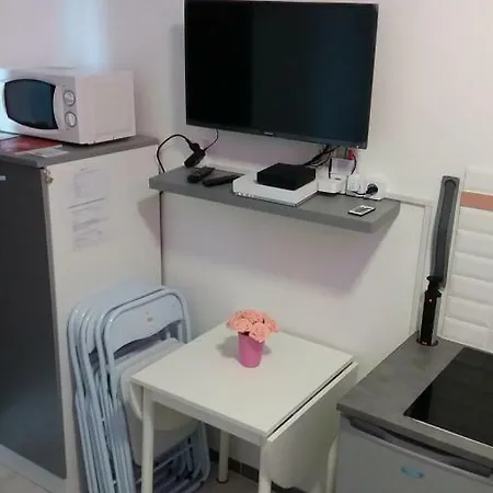 Apart Backpackers S5 公寓 尼斯