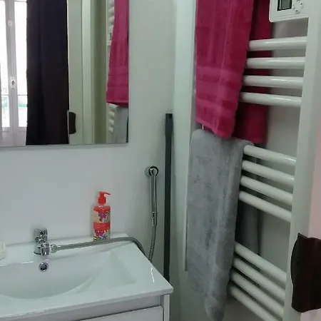 Apartment Apart Backpackers S5 *